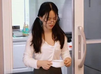 Người phụ nữ đã ly hôn bị cha dượng thịt