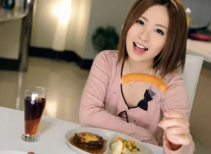 Đức lang quân ăn bữa tối xong rồi nện em